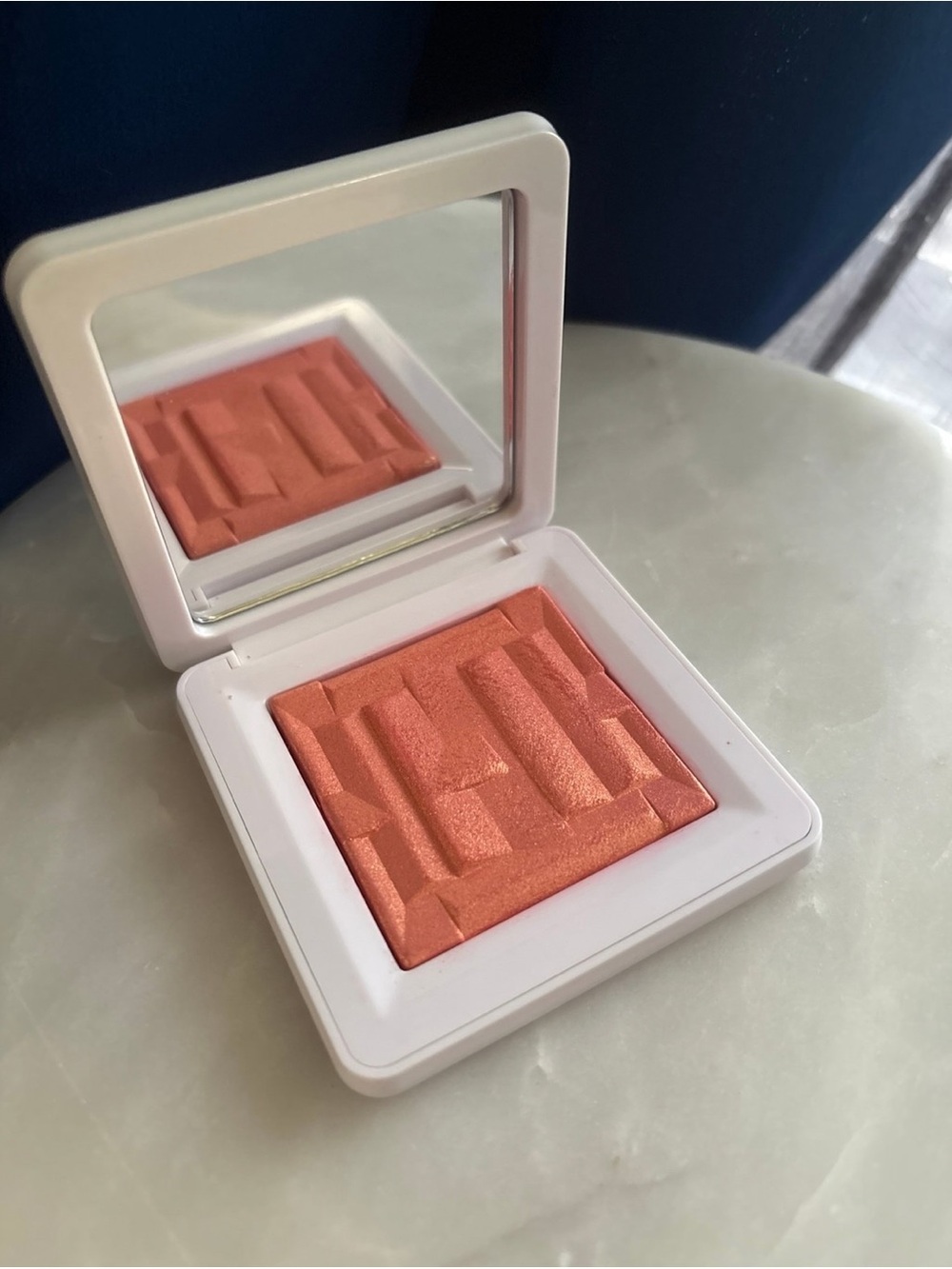 Haus labs Bio-Radiant Gel-Powder Highlighter fire opal yellow orange